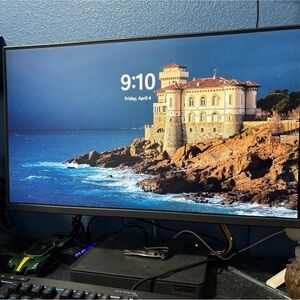 Lenovo Monitor with Black Frame